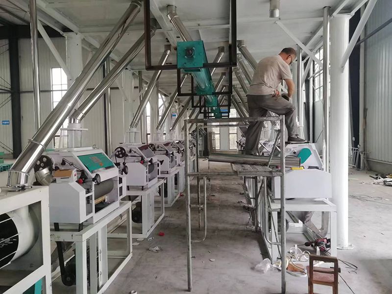 湖北孝感50吨大米制粉安装现场