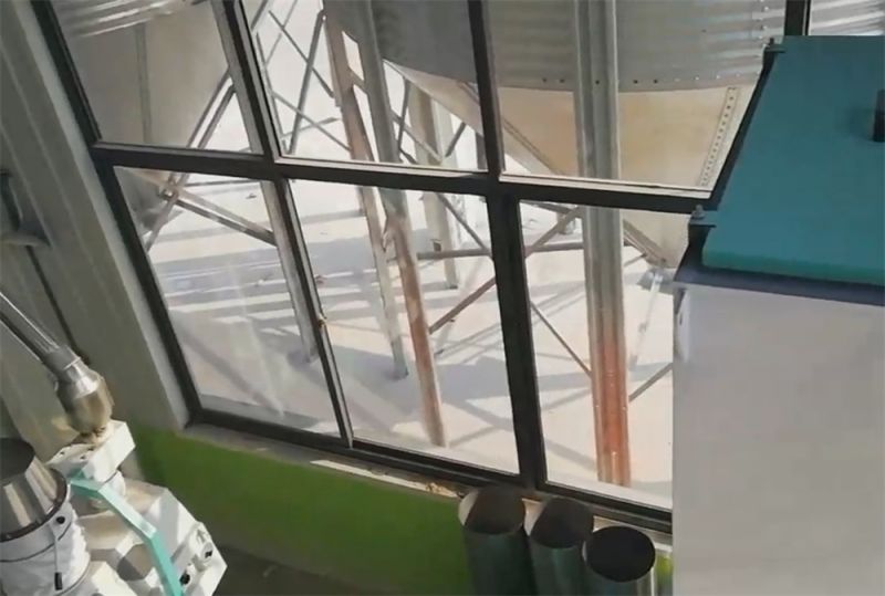 河北沧州经济开发区八加四石磨面粉机生产线安装现场